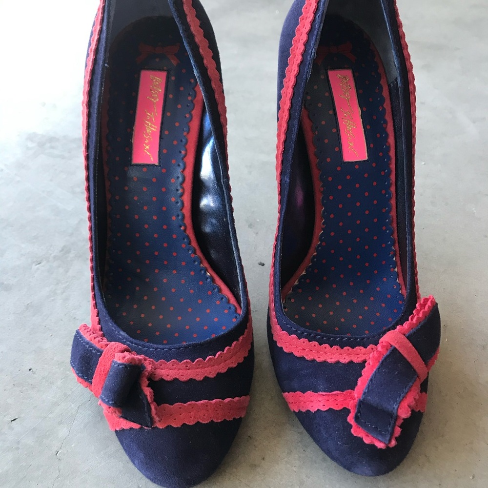 Betsey Johnson Pumps